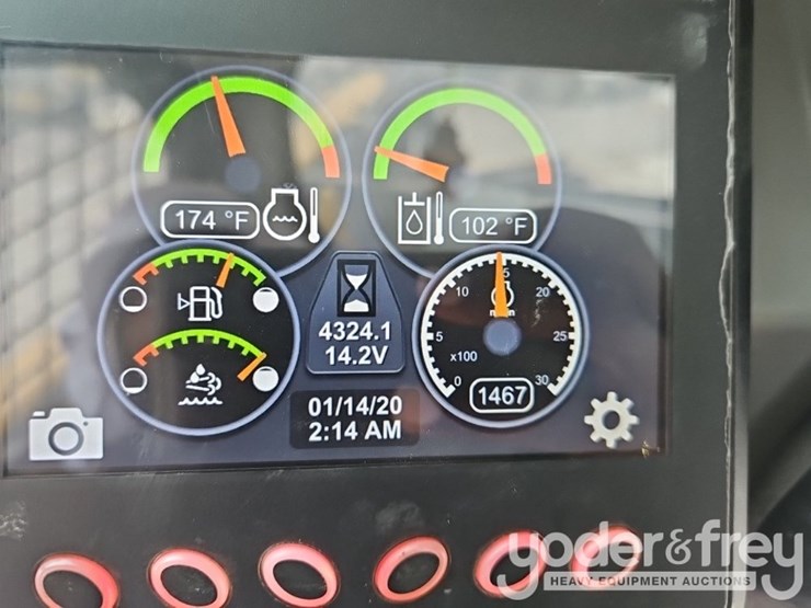 2017-caterpillar-272d2-xhp-image-26