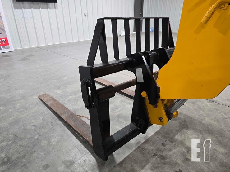 2015-jcb-507-42-image-12