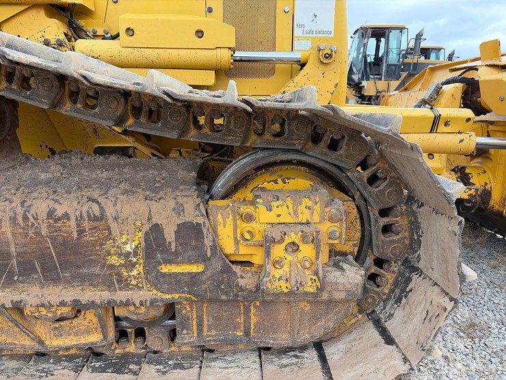 2014-komatsu-d51pxi-22-image-15