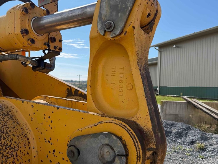 deere-744h-image-6