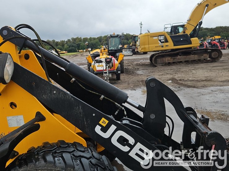 2012-jcb-406b-image-10