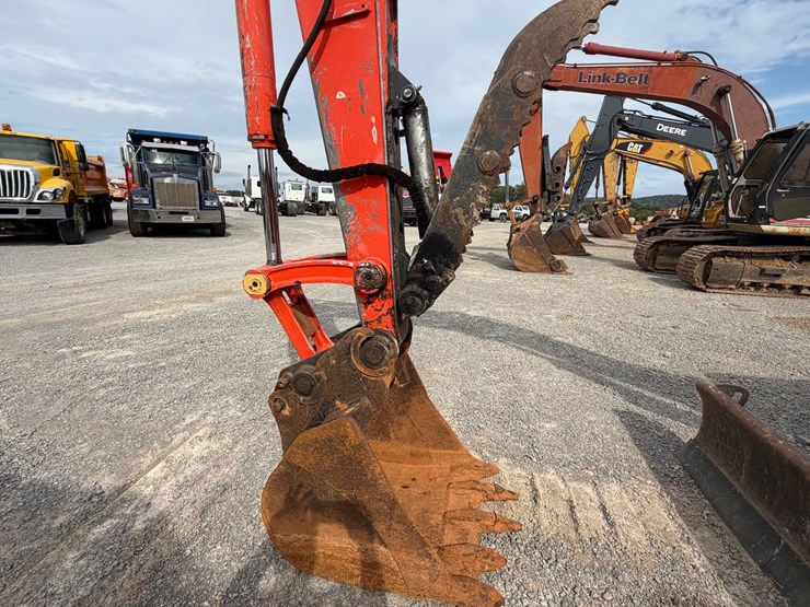 #23-•-2012-kubota-080-3-mini-excavator-image-2