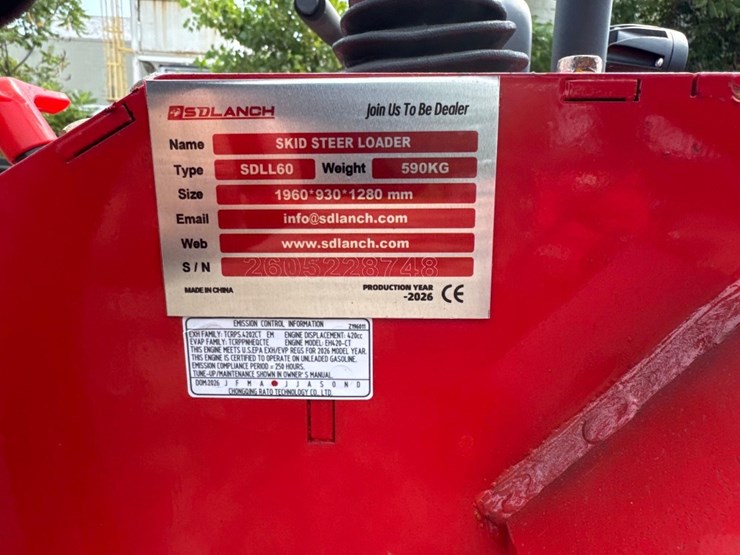 new-sd-lanch-co-mini-stand-on-skidloader-model-sdll60-image-6