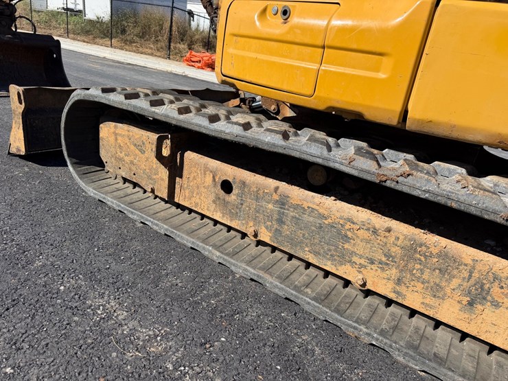 2018-caterpillar-305.5e2-image-9