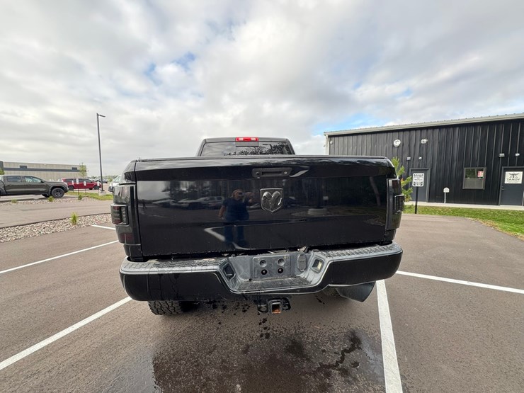 2013-dodge-2500-image-4