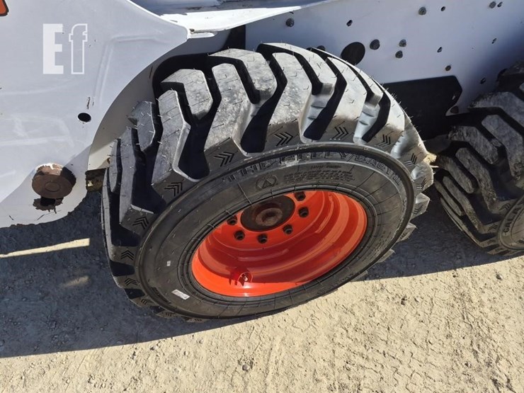 2010-bobcat-s205-image-13