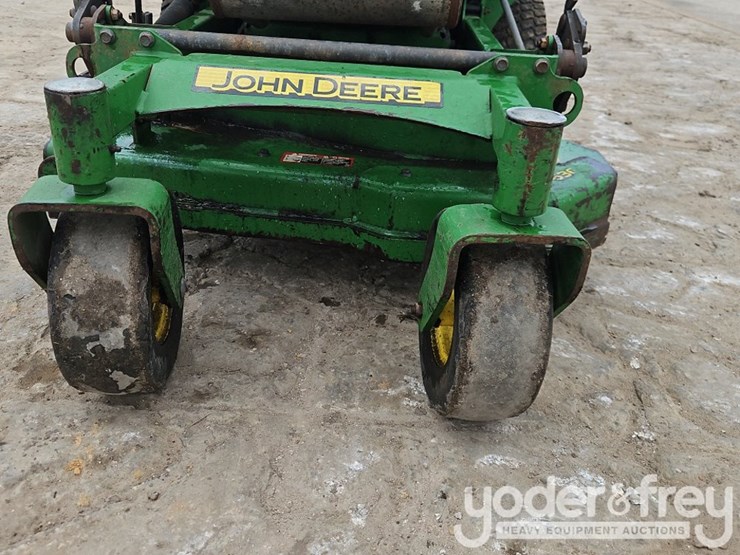2018-john-deere-636m-image-9