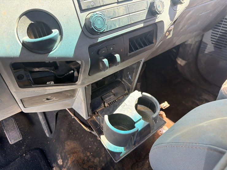 2012-ford-f250-xlt-image-29