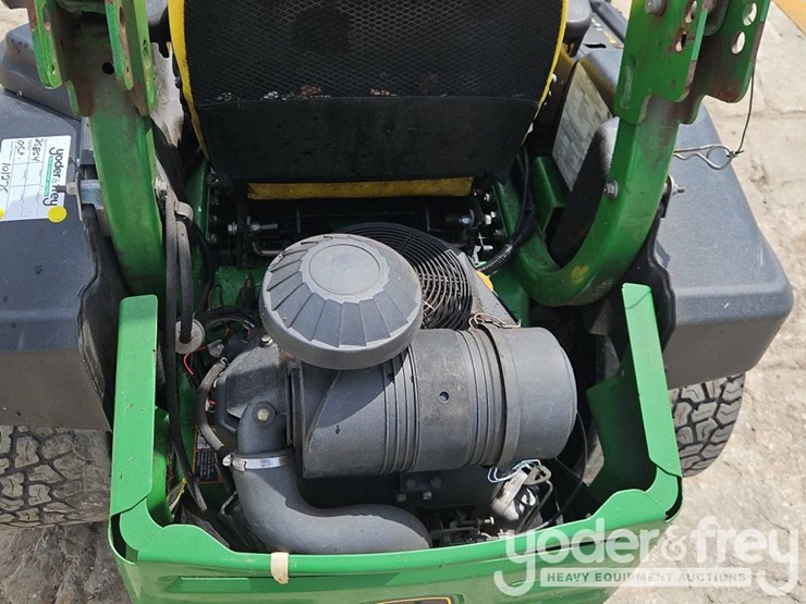 2021-john-deere-z920m-image-12
