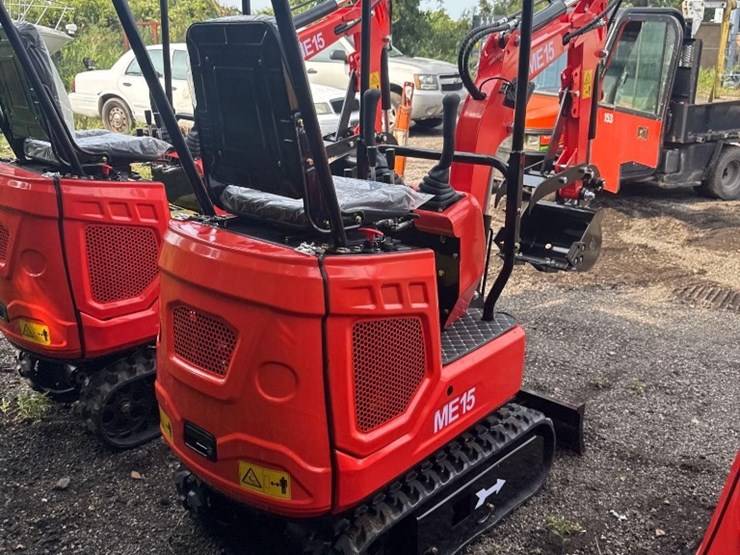 new-sd-lanch-co-mini-excavator-model-me15-image-4