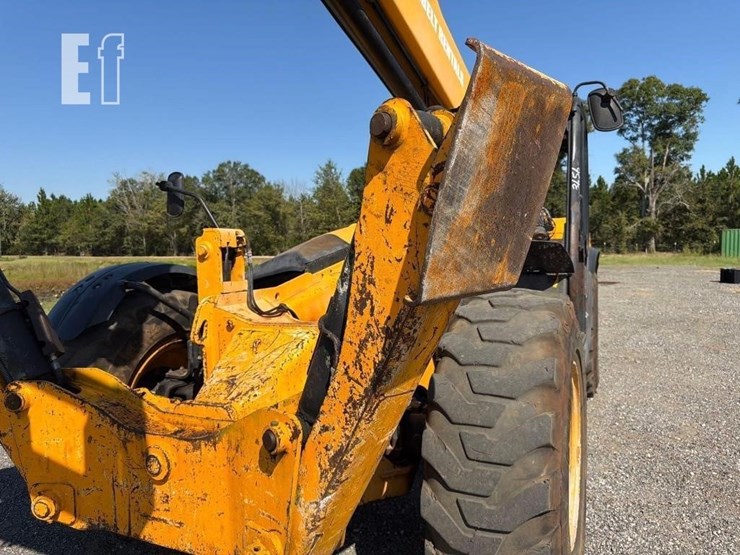 2017-jcb-512-56-image-14