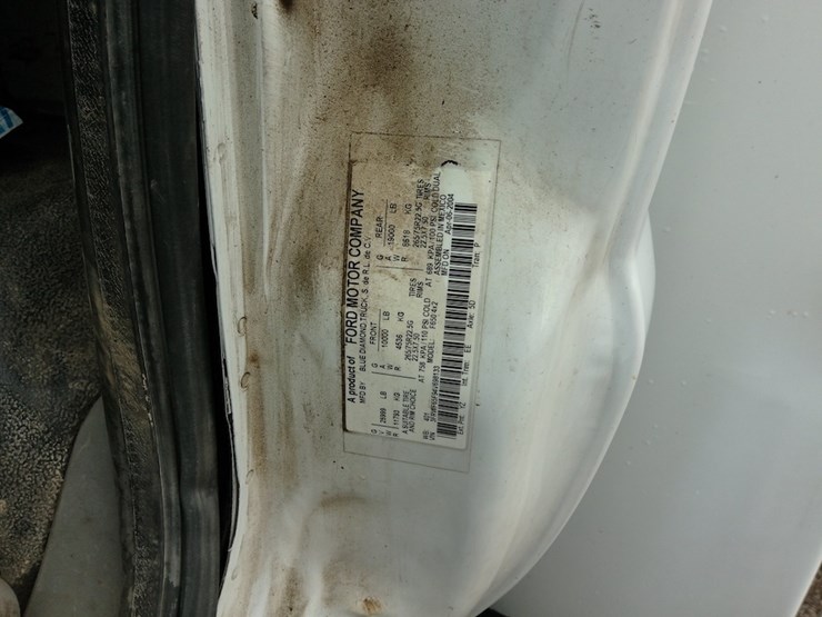 2004-ford-f650-image-27