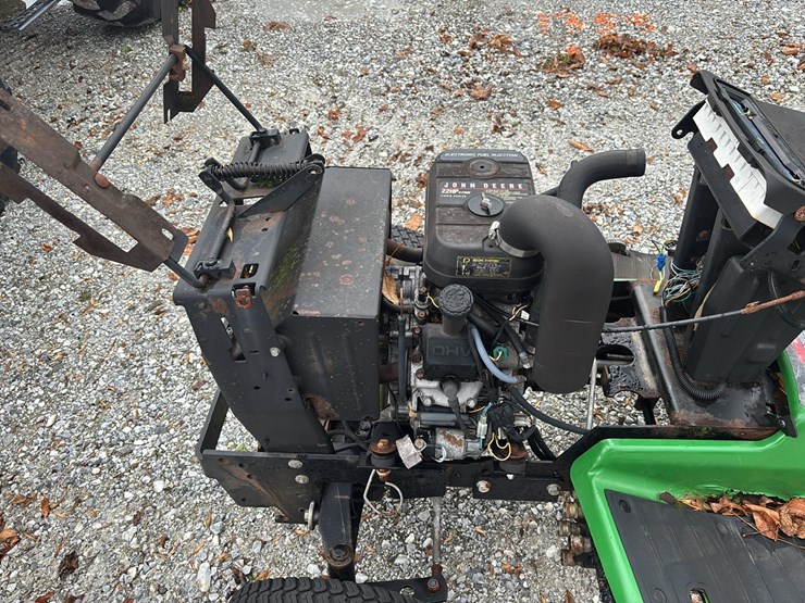john-deere-425-image-13