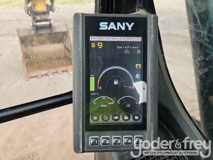 2019-sany-sy215c-lc-image-44