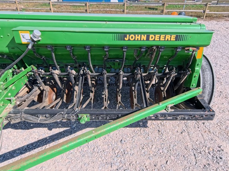 john-deere-450-image-24