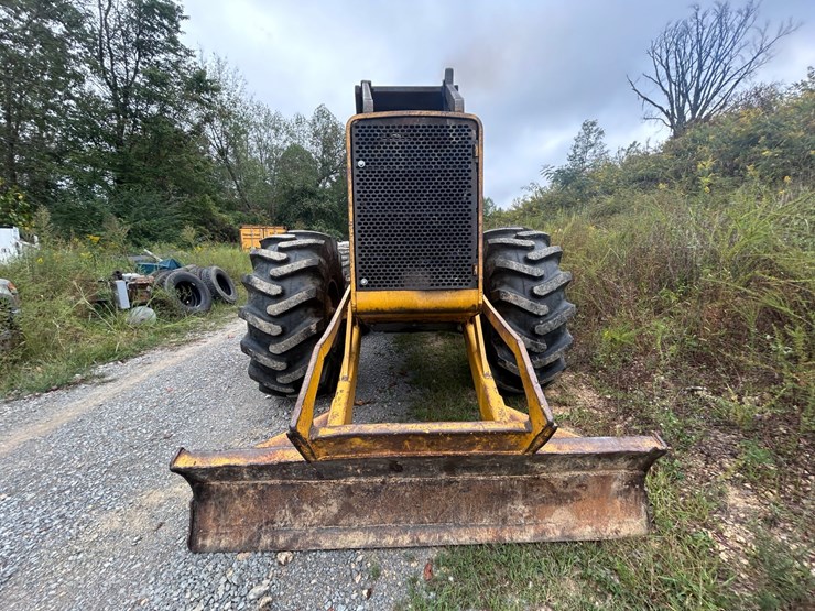 john-deere-440c-image-12