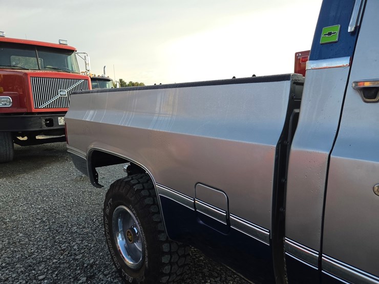 1985-chevrolet-k10-image-15