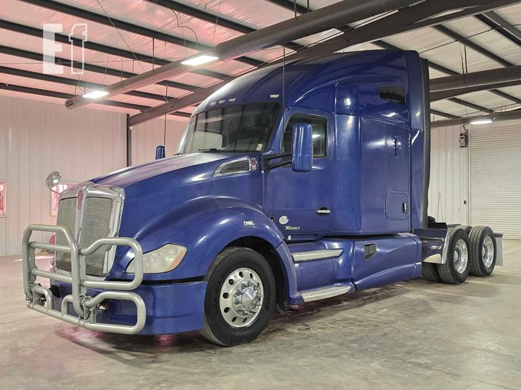 2015-kenworth-t680-image-1