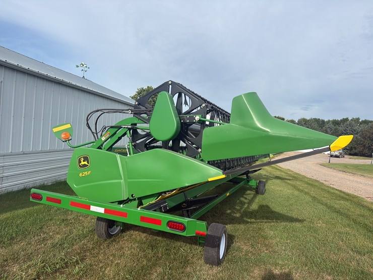john-deere-625f-image-2