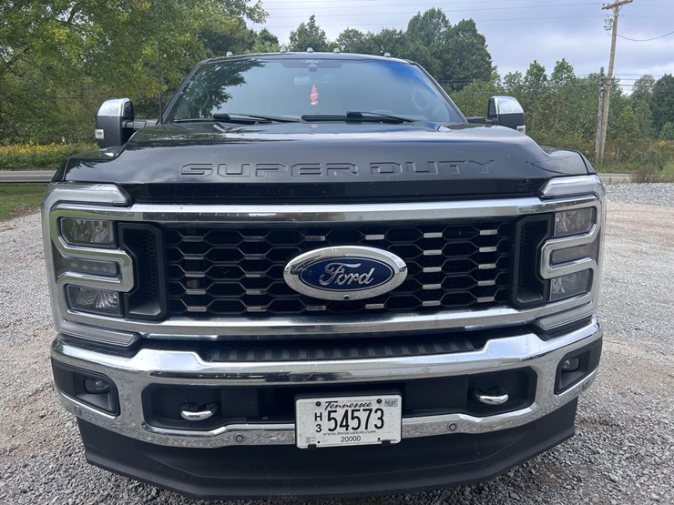 2024-ford-f350-image-12