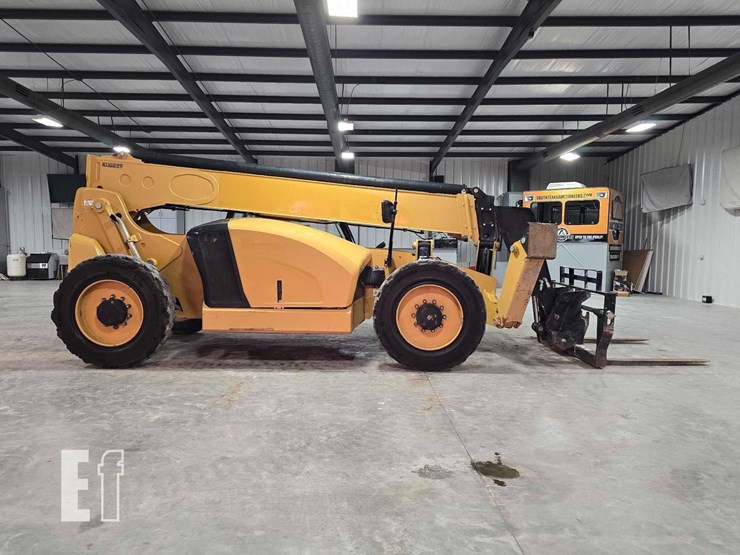 2018-caterpillar-tl943d-image-6