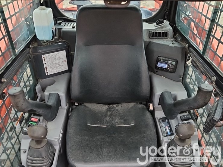 2023-kubota-svl97-2-image-24
