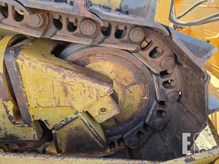 2016-caterpillar-d6t-xl-image-34