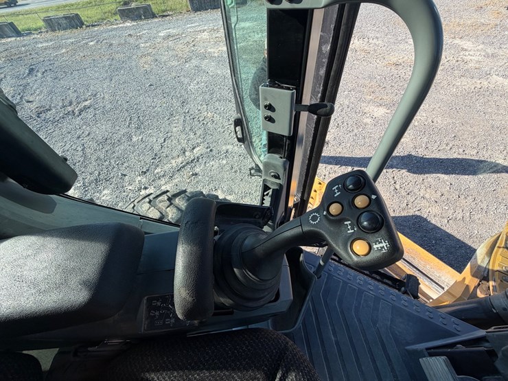 caterpillar-120m2-vhp-plus-image-37