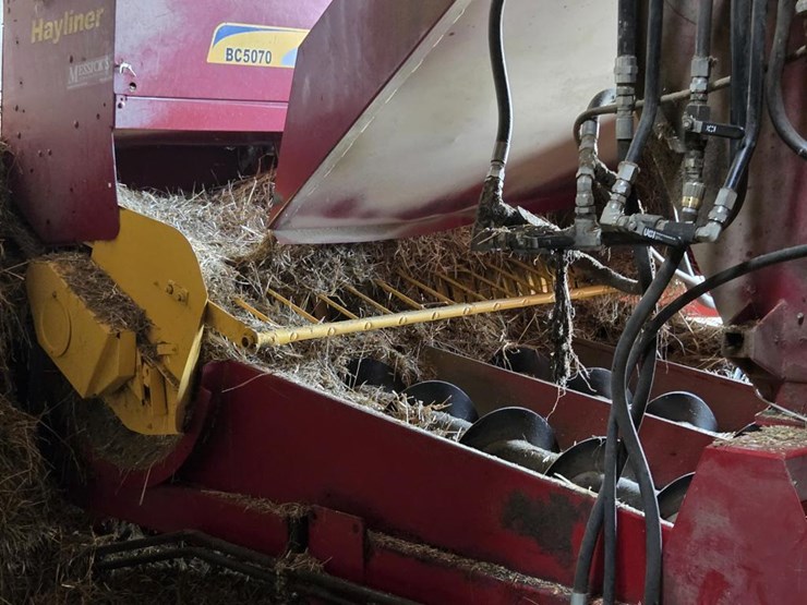 new-holland-bc5070-image-35
