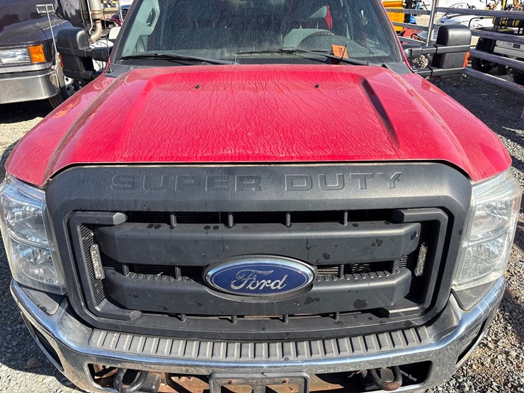 2014-ford-f350-image-26