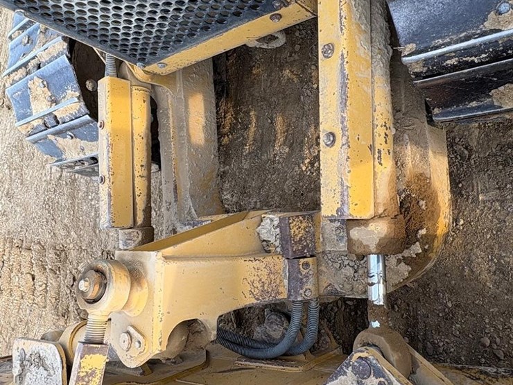 2001-caterpillar-d5c-xl-image-27