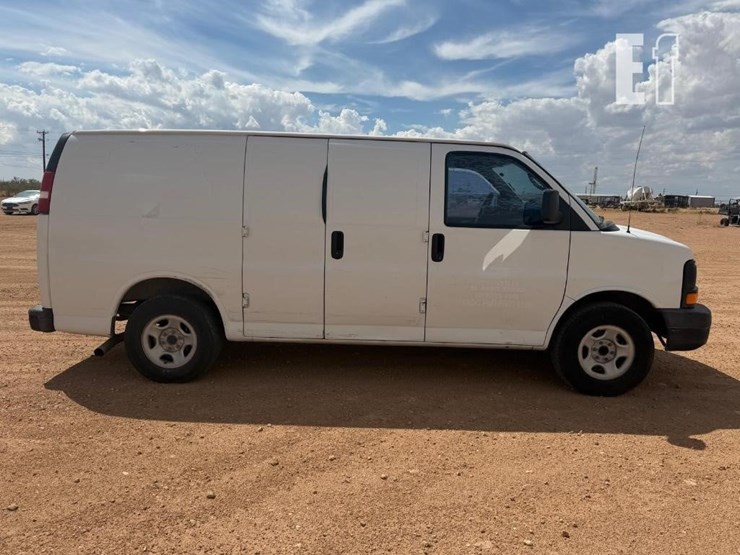 2004-chevrolet-express-1500-image-5