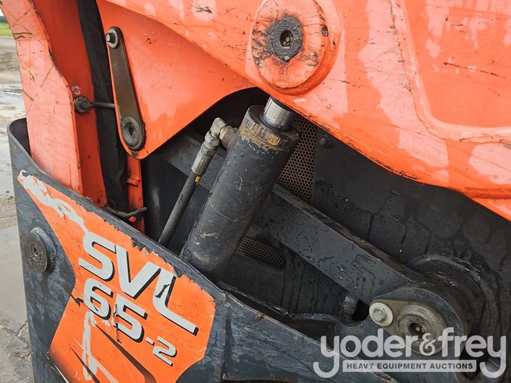 2019-kubota-svl65-2-image-10