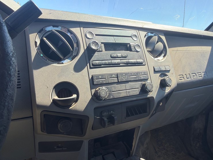 2011-ford-f250-xlt-image-23
