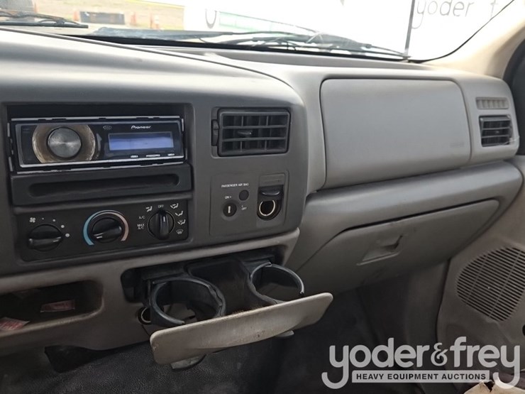 2001-ford-f250-image-17