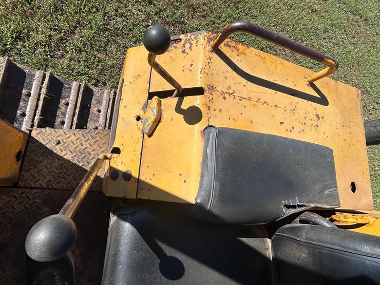 1978-deere-555a-image-36
