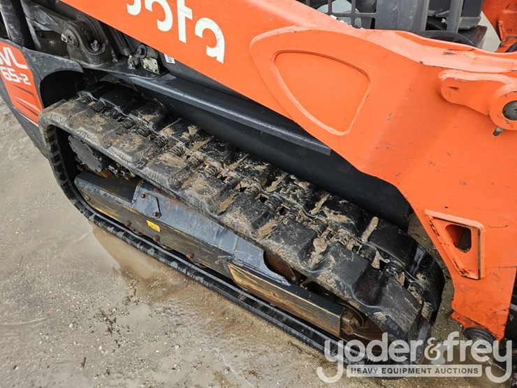 2024-kubota-svl65-2-image-12