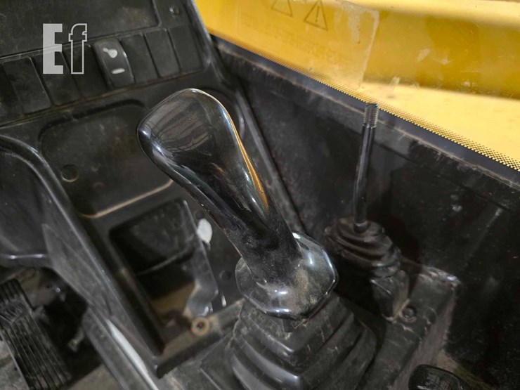 2015-jcb-507-42-image-18