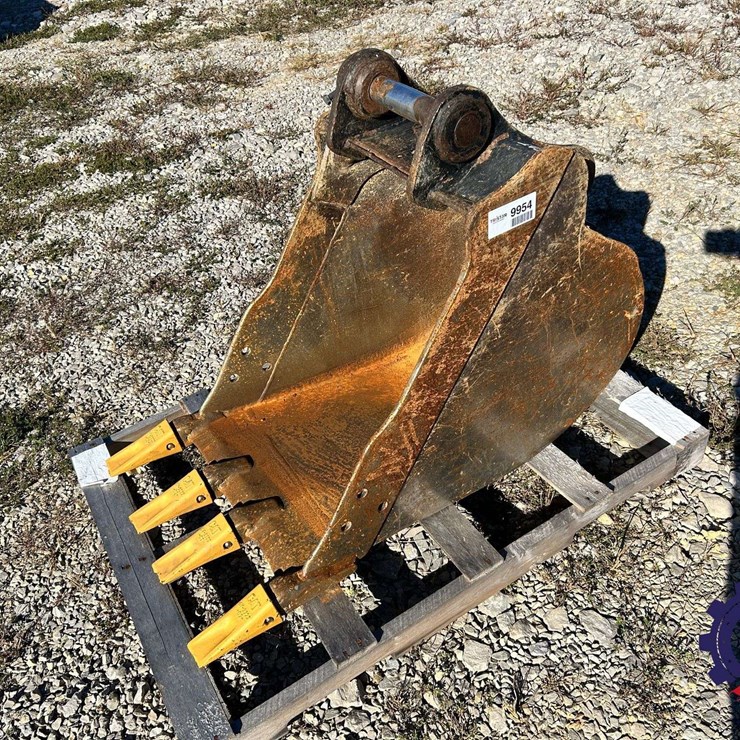 CATERPILLAR 24