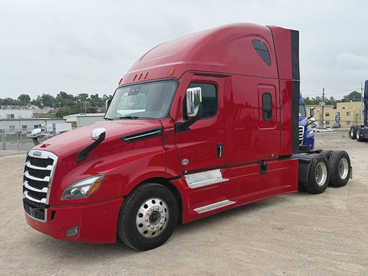 2024-freightliner-cascadia-126-image-1