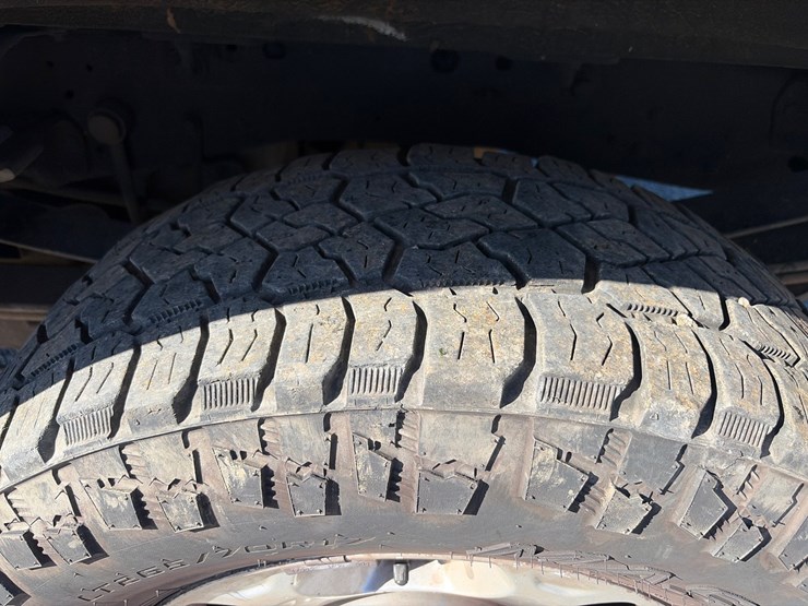 #98-•-2013-ford-xlt-f-250-pickup-truck-image-5