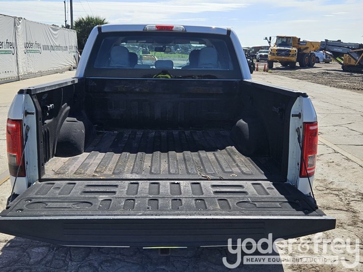 2016-ford-f150-image-22