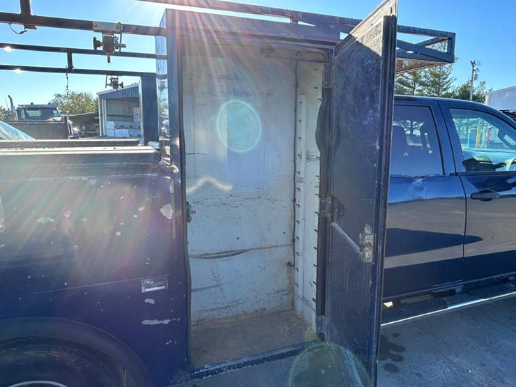 2017-gmc-3500-image-21