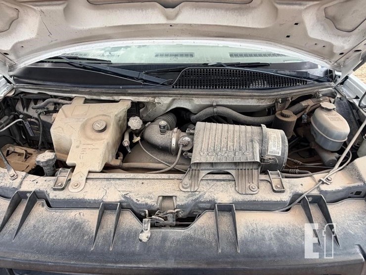 2003-gmc-savana-g1500-image-21