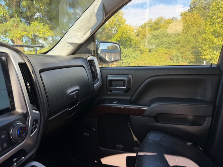 #49-•-2018-gmc-sierra-slt-pickup-truck-image-23