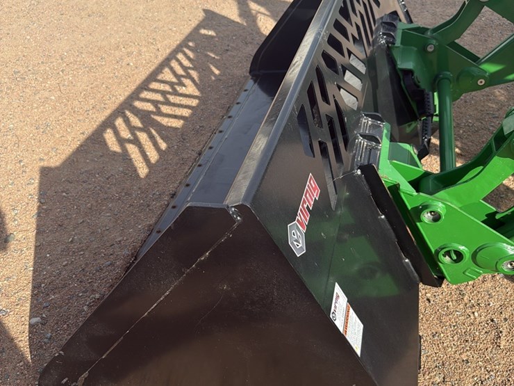 2023-john-deere-5075e-image-21