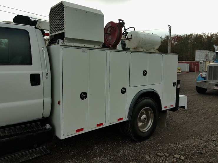 2004-ford-f650-image-18