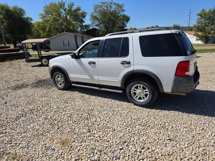 2003-ford-explorer-image-5