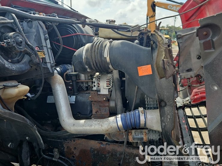 2000-ford-f650-xl-image-18