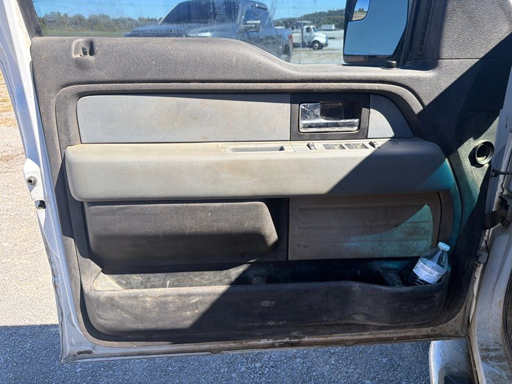 2013-ford-f150-xlt-image-33